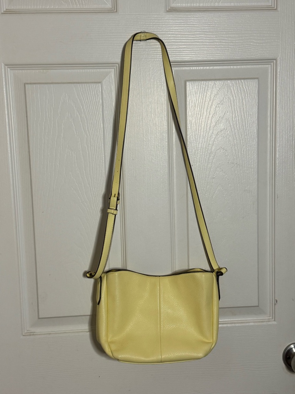 Lemon Yellow Leather Crossbody Bag – Adjustable Strap